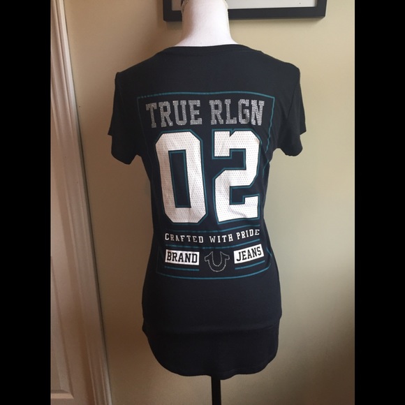 true religion black tee